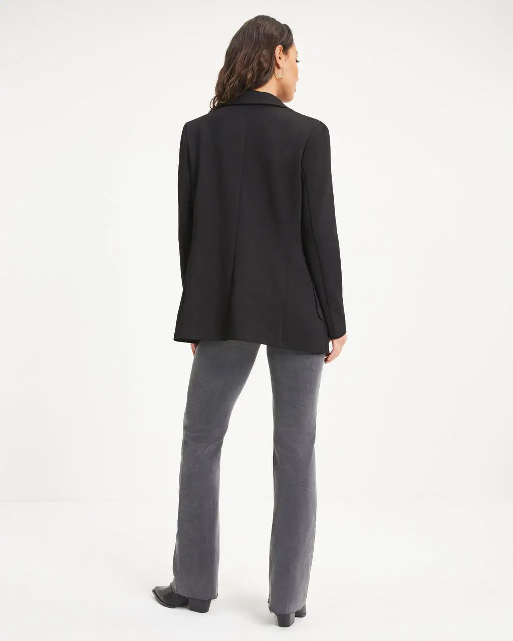 WHIT-001 Natasha Lightweight Pocketed Blazer - Black - FINAL SALE 4 WHIT-001 Natasha Lightweight Pocketed Blazer - Black - FINAL SALE - Image 4