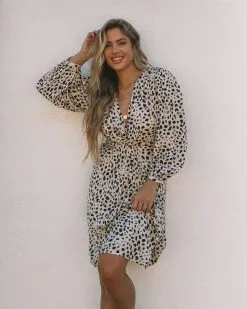 Arshan Printed Twist Front Midi Dress - FINAL SALE -clothes Sales 0L4A7930 faa4e2a6 c0f1 41ce 82ac 682a9fa07789