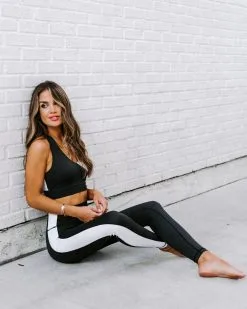 ALL-001 Yin + Yang Legging - Black/White - FINAL SALE -clothes Sales 186A8208 68737bcb 0f15 4b45 9d36 803d8fe27b02