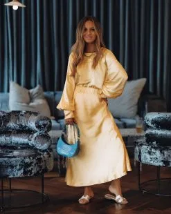 Naya Satin Crop Blouse - Yellow - FINAL SALE -clothes Sales 86838A69 EFB9 49E6 89CE FEB8AC00E76D 8408ac16 8dac 4624 8b93 fc8b9cf653b5