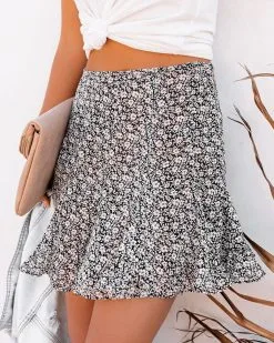 DRES-001 Curtsy Floral Ruffle Mini Skort 13 DRES-001 Curtsy Floral Ruffle Mini Skort -clothes Sales CURTSYFLORALRUFFLEMINISKORT 51