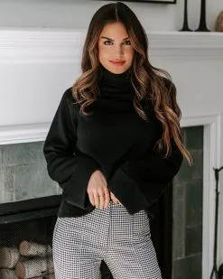 Ezra Turtleneck Pullover Sweater - Black - FINAL SALE -clothes Sales EM4A4994 9bf90e53 875b 4633 b4a7 0302beff05e3