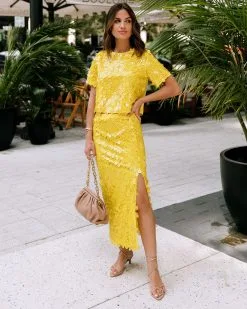 ON T-001 Flourishing Dreams Floral Sequin Midi Skirt - Yellow - SALE -clothes Sales EM4A5228 98092d61 7d86 47f5 b6e2 93d41c06a8c4