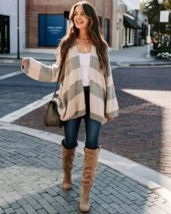 Wildan Striped Knit Cardigan - Grey - FINAL SALE -clothes Sales EM4A5446 91f22785 d530 4783 ae0c 204f48391cac