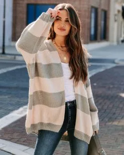 Wildan Striped Knit Cardigan - Grey - FINAL SALE -clothes Sales EM4A5463 21e975d0 fd18 447b ac33 f6537e4cbeca