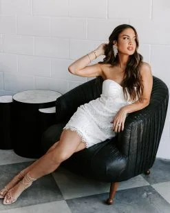 To Be With You Lace Strapless Corset Mini Dress - White - FINAL SALE -clothes Sales EM4A8478 5cbc7566 6f62 4da3 b75f 317ee4db7f69