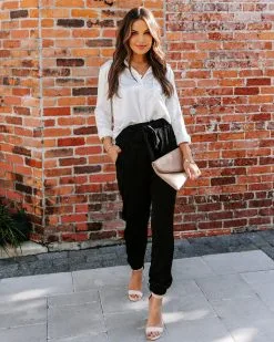 MUST-001 Kensley Pocketed High Rise Trousers - Black - FINAL SALE 17 MUST-001 Kensley Pocketed High Rise Trousers - Black - FINAL SALE -clothes Sales EM4A8891