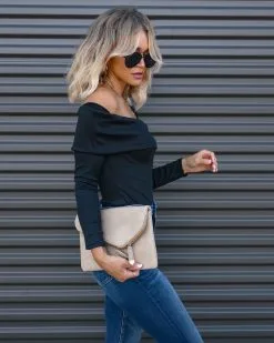 CHRY-001 Stop And Stare Asymmetrical Off Shoulder Bodysuit - Black - FINAL SALE 14 CHRY-001 Stop And Stare Asymmetrical Off Shoulder Bodysuit - Black - FINAL SALE -clothes Sales Facetune 10 08 2022 15 32 55