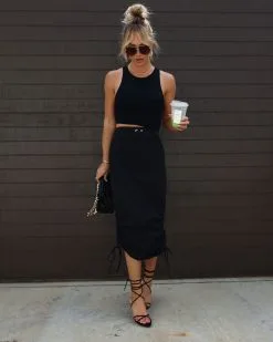 MAY -001 Turn It Up Nylon Midi Skirt - Black 11 MAY -001 Turn It Up Nylon Midi Skirt - Black -clothes Sales Facetune 16 03 2023 16 49 11