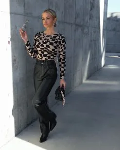 Art Basel Knit Ruched Sweater - Black/Tan - FINAL SALE -clothes Sales Facetune 21 12 2022 07 18 09