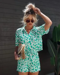 Spring Break Daisy Textured Button Down Top - Green - SALE -clothes Sales Facetune 23 03 2023 20 03 59