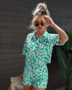 Spring Break Daisy Textured Button Down Top - Green - SALE -clothes Sales Facetune 23 03 2023 20 04 47