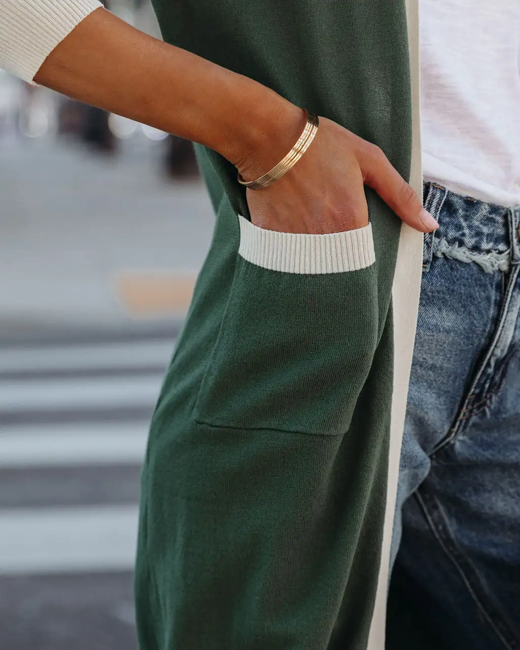 Franklyn Pocketed Knit Cardigan - Hunter Green - LAST CHANCE 4 Franklyn Pocketed Knit Cardigan - Hunter Green - LAST CHANCE - Image 4