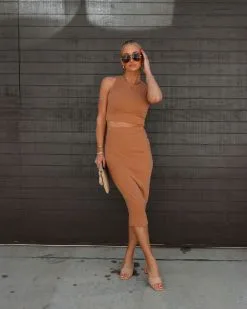 TYCH-001 Head In The Clouds Ribbed Knit Midi Skirt - Camel -clothes Sales IMG 5888 86fce581 955d 4718 a603 057a32297aa4