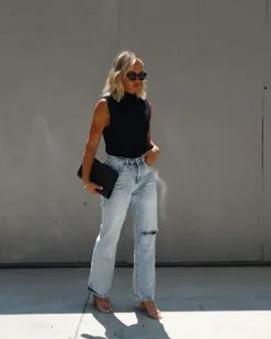 SKYL-002 Funchal Sleeveless Bodysuit - Black -clothes Sales IMG 6431 0bb20197 8e29 48c9 8c6b a4c2ca9444c3