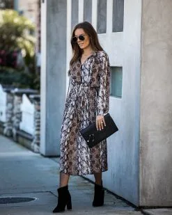 Lure Of The Unknown Pleated Midi Dress - FINAL SALE -clothes Sales IMG 8925 f70fb3cf 510d 400c a3c6 52dc58a5f35f