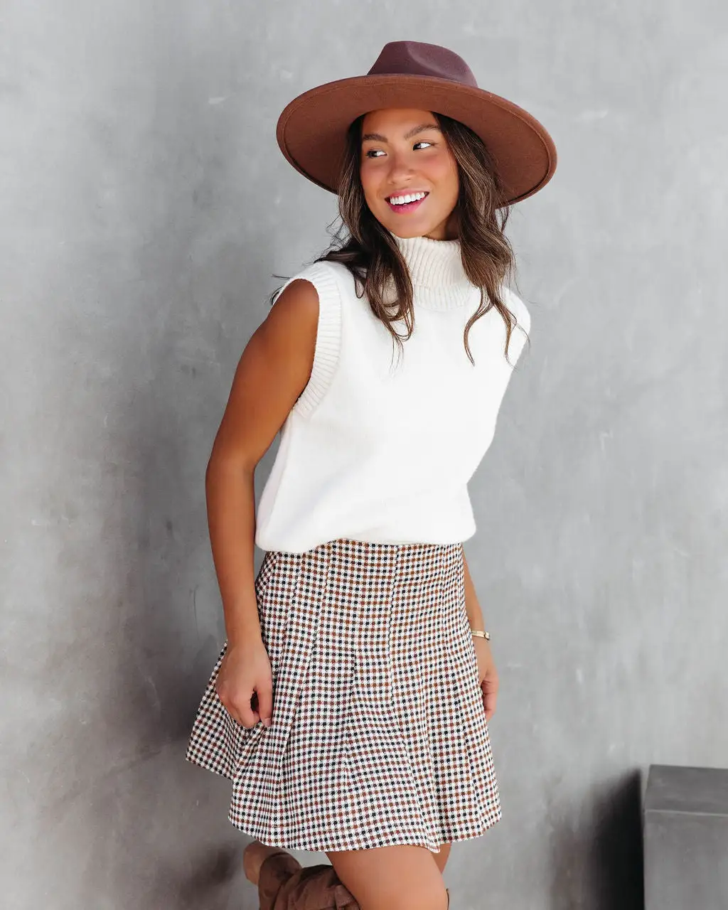 Peyton Knit Turtleneck Sweater Vest - Cream - FINAL SALE 5 Peyton Knit Turtleneck Sweater Vest - Cream - FINAL SALE - Image 5