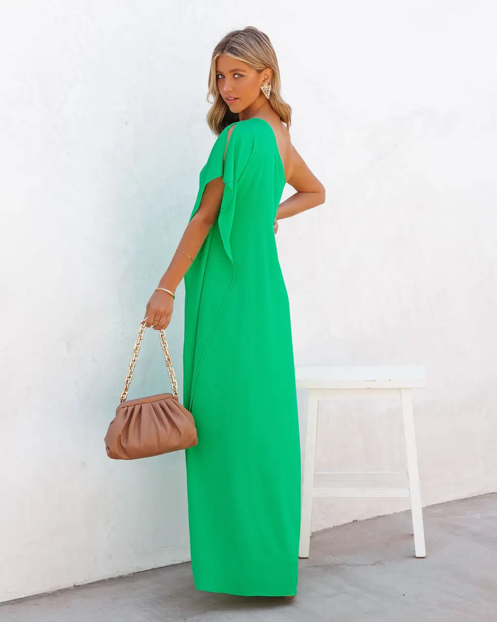 Strike A Pose One Shoulder Statement Maxi Dress - Emerald - FINAL SALE 2 Strike A Pose One Shoulder Statement Maxi Dress - Emerald - FINAL SALE - Image 2