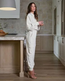 MUST-001 Eugina Snap Button Down Top - Cream - FINAL SALE -clothes Sales euginasnapbuttondowntopandjoggerpantscream 37