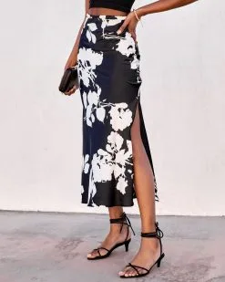 BUCK-001 Eva Satin Printed Maxi Skirt 11 BUCK-001 Eva Satin Printed Maxi Skirt -clothes Sales evasatinprintedmaxiskirt63