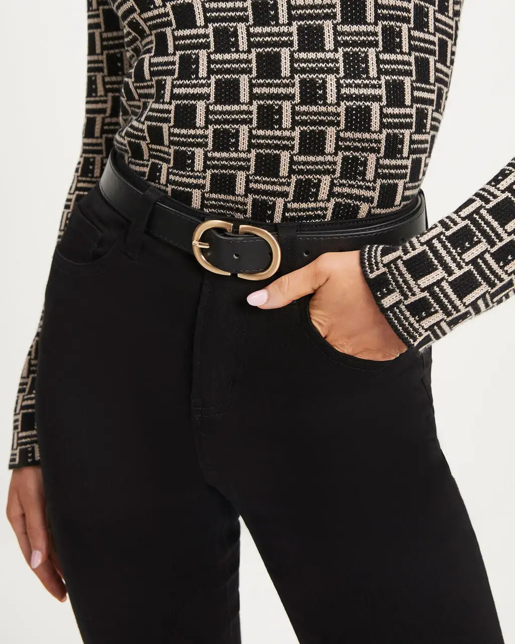 Finley Gold Buckle Belt - Black - FINAL SALE 4 Finley Gold Buckle Belt - Black - FINAL SALE - Image 4