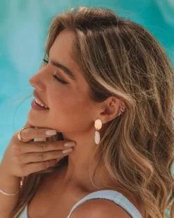 Gold And Pearl Drop Earrings -clothes Sales 369A9697