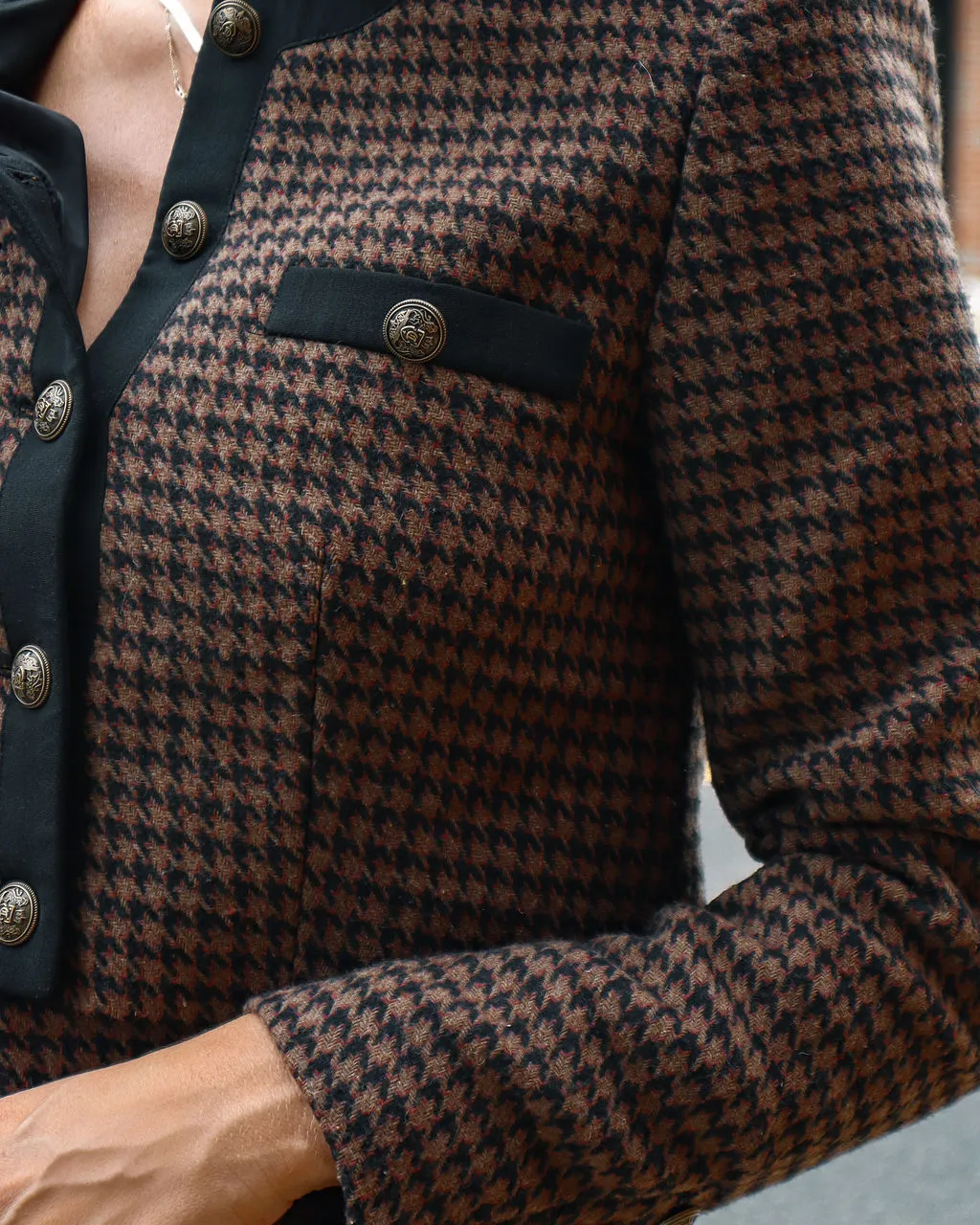 Tres Fabulous Houndstooth Padded Shoulder Jacket - FINAL SALE 2 Tres Fabulous Houndstooth Padded Shoulder Jacket - FINAL SALE - Image 2