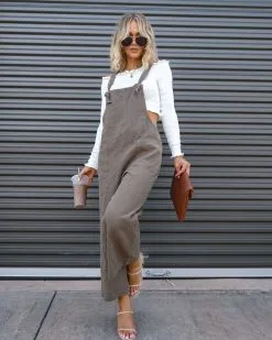 Everything Nice Cotton Pocketed Jumpsuit - Dark Olive - FINAL SALE 14 Everything Nice Cotton Pocketed Jumpsuit - Dark Olive - FINAL SALE -clothes Sales IMG 6699 6647b857 39ed 4615 afa6 5cdc65ea52fa