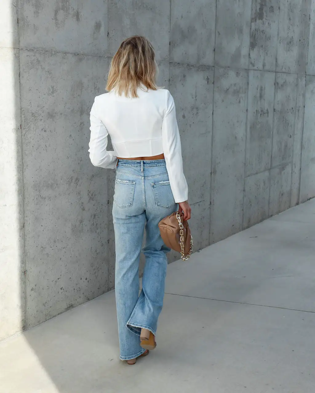 Donna Cropped Blazer - White 4 Donna Cropped Blazer - White - Image 4