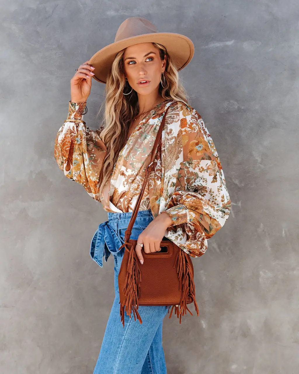 Aria Fringe Crossbody Bag - Tan - LAST CHANCE 5 Aria Fringe Crossbody Bag - Tan - LAST CHANCE - Image 5